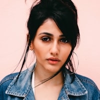 Review author Isabella Gómez from Madrid, ES sharing AIC AG trading experience